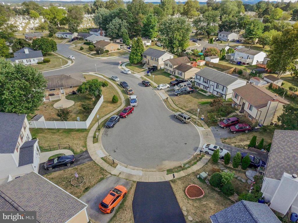 207 SPRUCE CT, Frederick, MD 21701