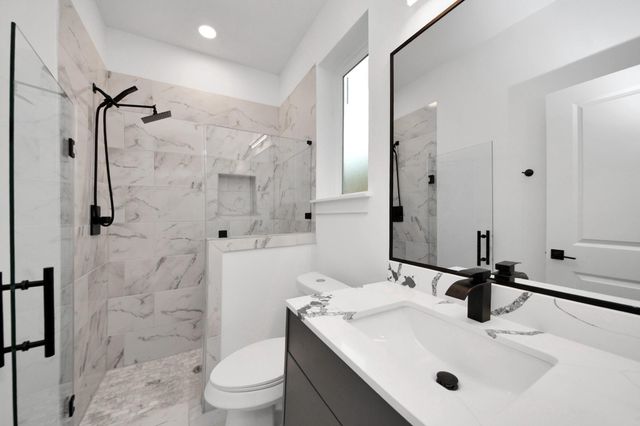 2709 Dennis Street, Houston, TX 77004