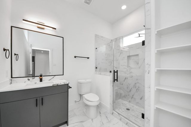 2709 Dennis Street, Houston, TX 77004