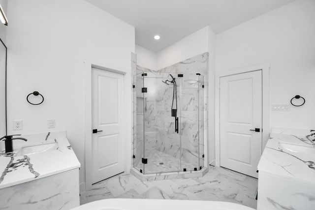 2709 Dennis Street, Houston, TX 77004