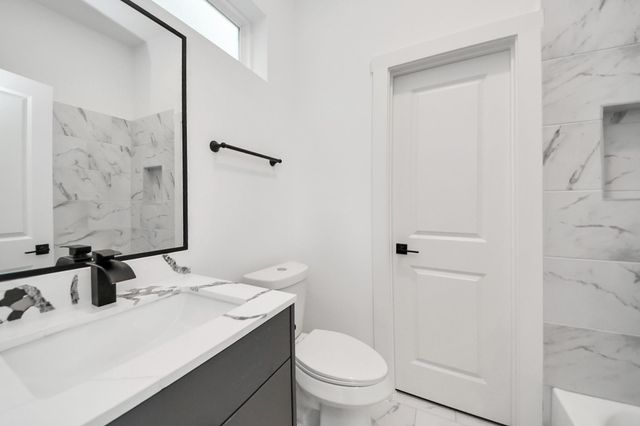 2709 Dennis Street, Houston, TX 77004