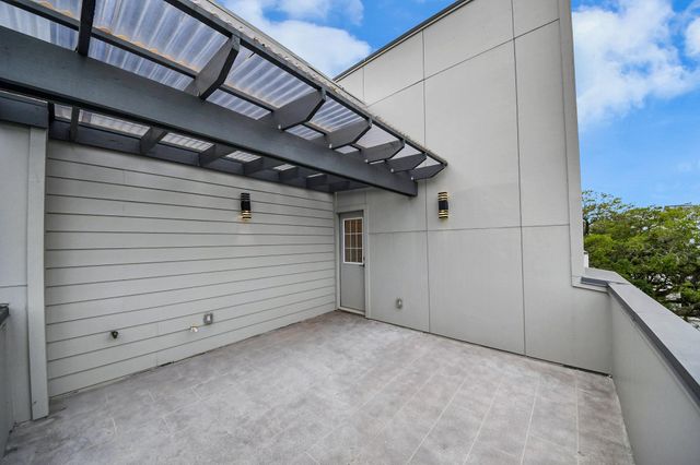 2709 Dennis Street, Houston, TX 77004