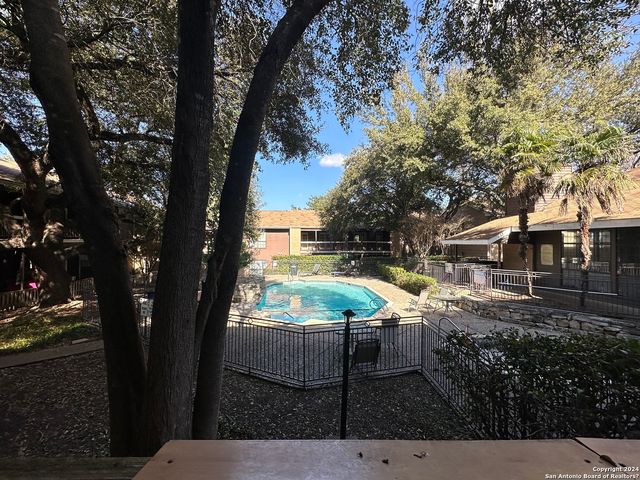 8655 Datapoint Dr Apt 703, San Antonio, TX 78229