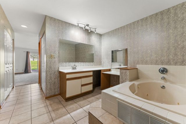 1535 W 93rd Court, Crown Point, IN 46307