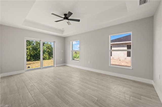 1422 NE 19th PL, Cape Coral, FL 33909