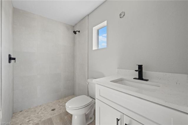 1422 NE 19th PL, Cape Coral, FL 33909