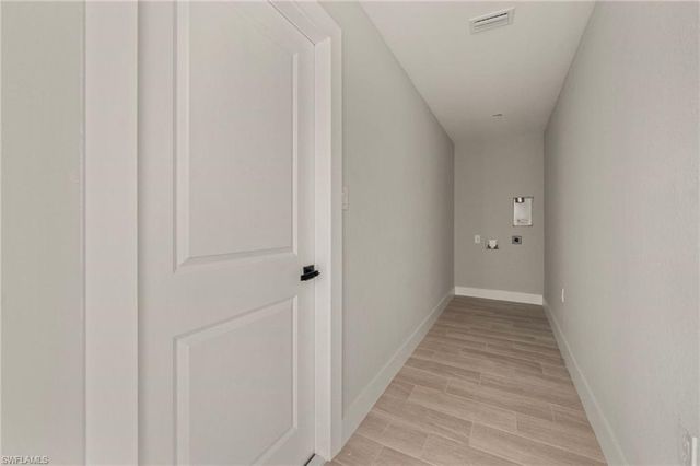 1422 NE 19th PL, Cape Coral, FL 33909