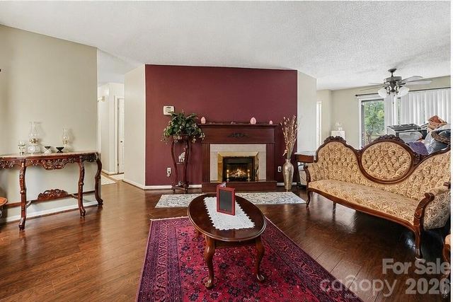 1600 Teddington Drive, Charlotte, NC 28214