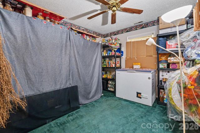 1600 Teddington Drive, Charlotte, NC 28214