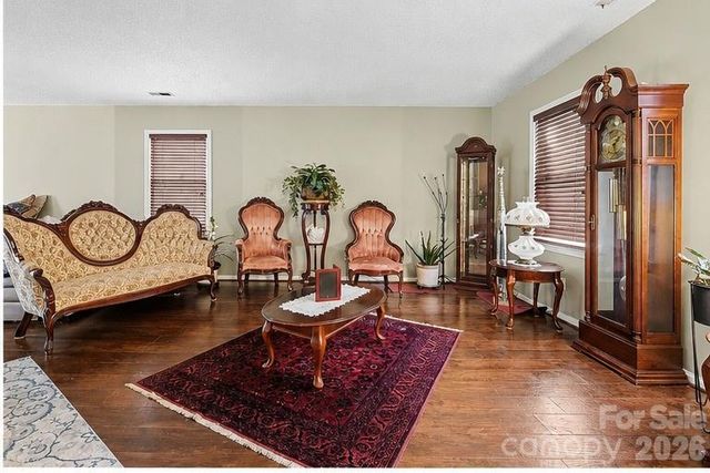 1600 Teddington Drive, Charlotte, NC 28214