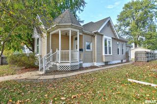 801 E PARK Street, Taylorville, IL 62568