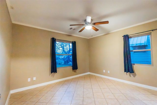 5617 Schutz Street, Houston, TX 77032