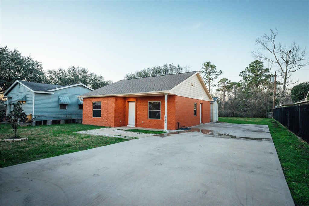 5617 Schutz Street, Houston, TX 77032