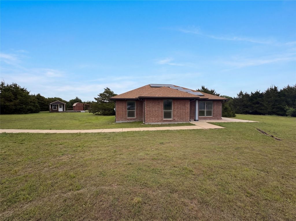 5945 County Road 441, Princeton, TX 75407