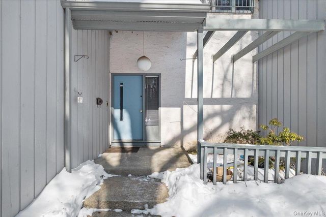 206 Emerson Avenue, Hartsdale, NY 10530