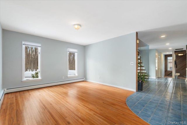 206 Emerson Avenue, Hartsdale, NY 10530