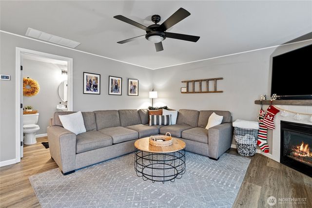 12718 166th Street Ct E, Puyallup, WA 98374