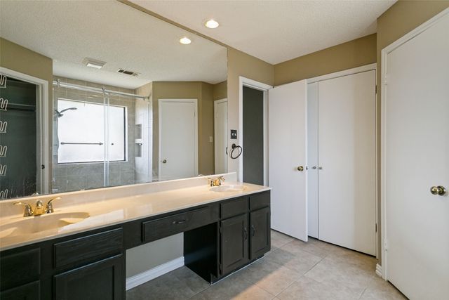 928 Ledgemont Drive, Plano, TX 75025