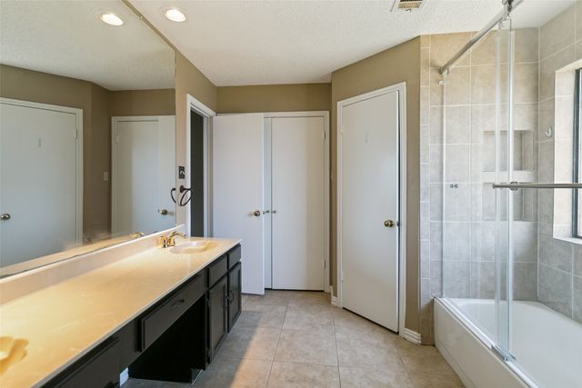 928 Ledgemont Drive, Plano, TX 75025