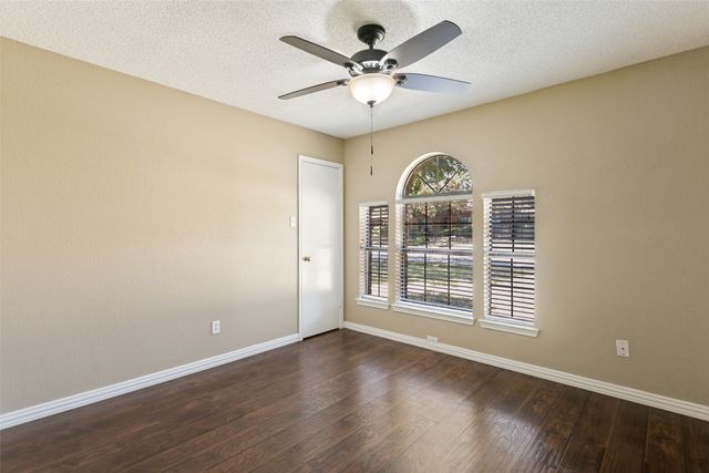 928 Ledgemont Drive, Plano, TX 75025