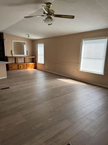 1000 Sundance Drive, West Tawakoni, TX 75474