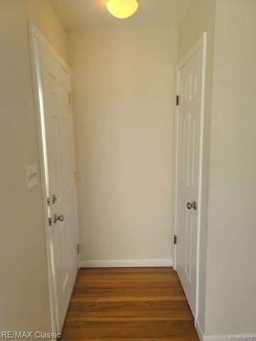 937 E ANNABELLE Avenue, Hazel Park, MI 48030