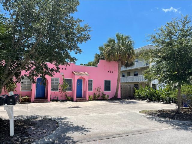 2222 Ponce De Leon Circle B, Vero Beach, FL 32960