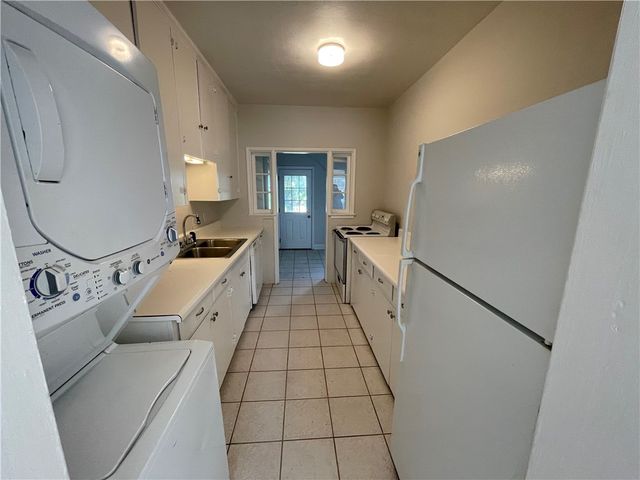 2222 Ponce De Leon Circle B, Vero Beach, FL 32960