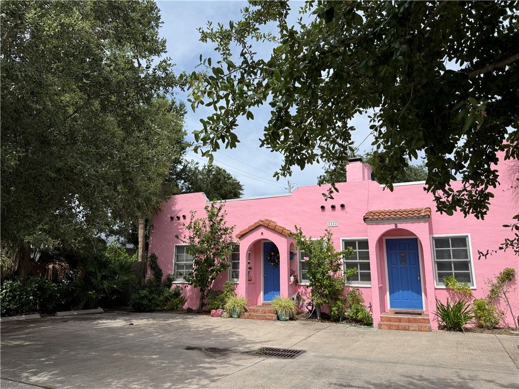 2222 Ponce De Leon Circle B, Vero Beach, FL 32960