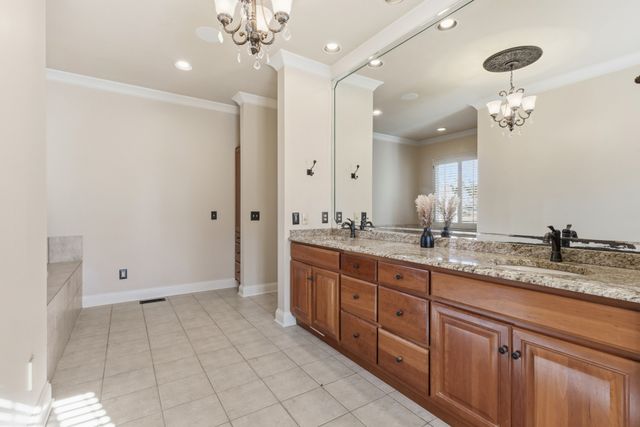 201 Lake Ridge Ct, Franklin, TN 37069