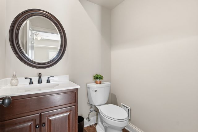 201 Lake Ridge Ct, Franklin, TN 37069