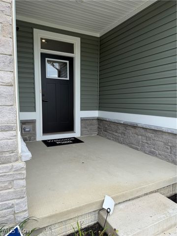 1164 Fox Run, Grafton, OH 44044
