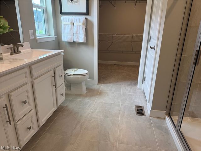 1164 Fox Run, Grafton, OH 44044