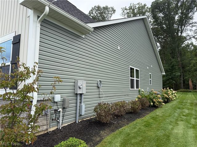 1164 Fox Run, Grafton, OH 44044
