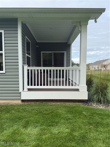 1164 Fox Run, Grafton, OH 44044