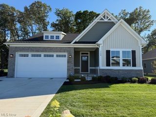 1164 Fox Run, Grafton, OH 44044