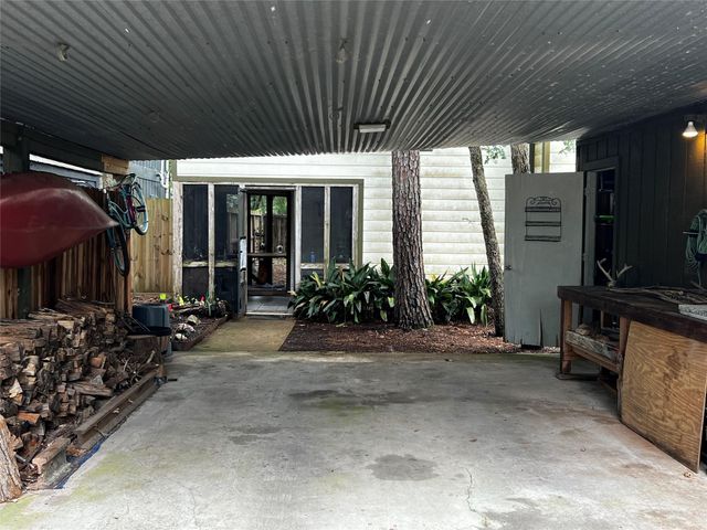 26625 Quail Court, Huntsville, TX 77320