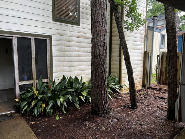 26625 Quail Court, Huntsville, TX 77320
