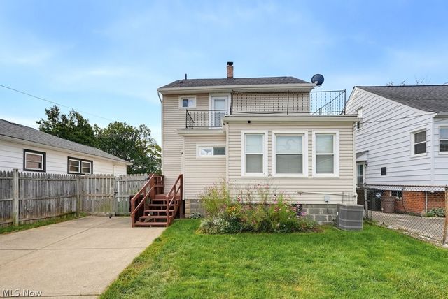 4214 Longwood Avenue, Parma, OH 44134