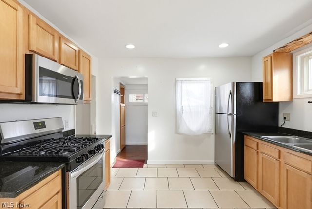 4214 Longwood Avenue, Parma, OH 44134