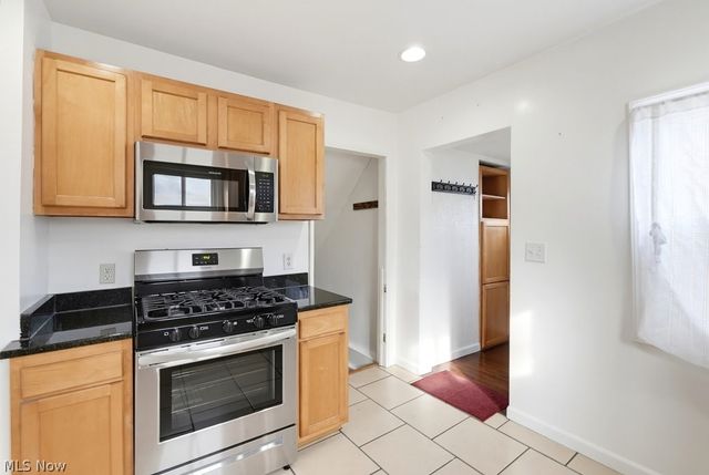 4214 Longwood Avenue, Parma, OH 44134