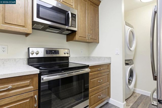 1761 Carmel Dr 203, Walnut Creek, CA 94596