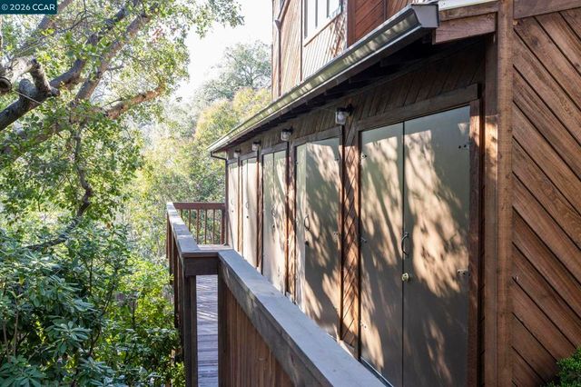 1761 Carmel Dr 203, Walnut Creek, CA 94596