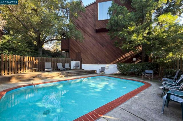 1761 Carmel Dr 203, Walnut Creek, CA 94596