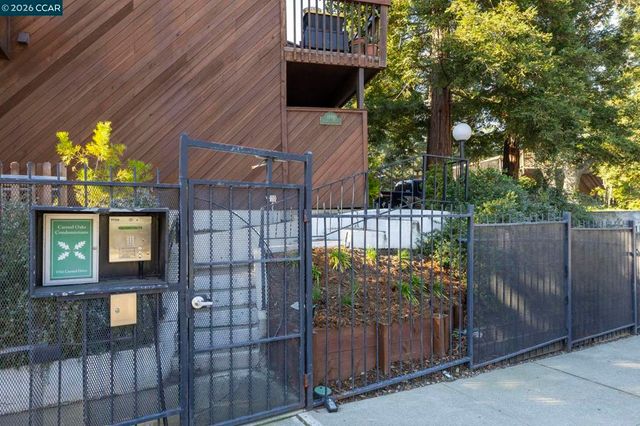 1761 Carmel Dr 203, Walnut Creek, CA 94596