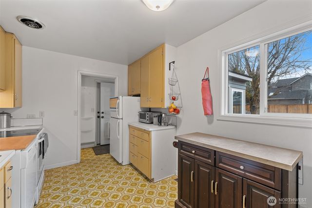 1914 Harbel Street, Wenatchee, WA 98801