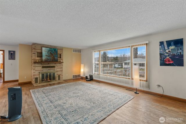 1914 Harbel Street, Wenatchee, WA 98801