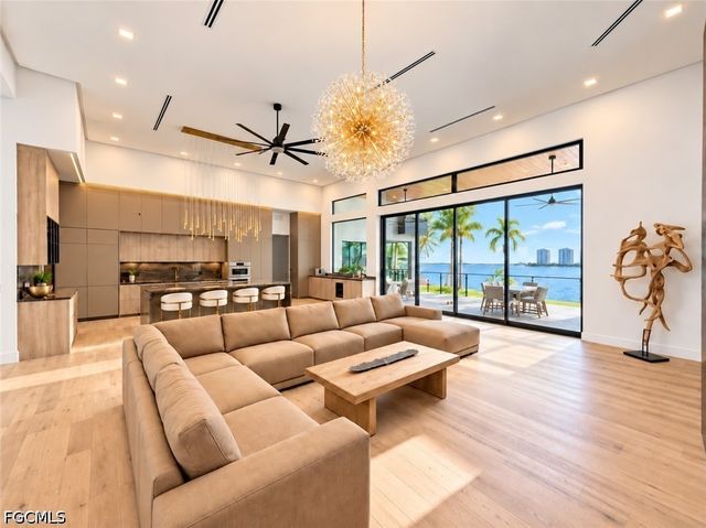 141 E North Shore AVE, North Fort Myers, FL 33917