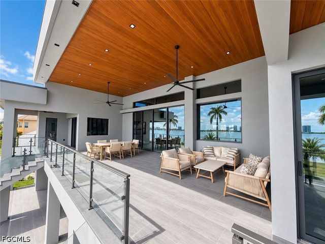 141 E North Shore AVE, North Fort Myers, FL 33917