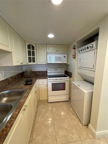 10090 NW 80th Ct 1304, Hialeah Gardens, FL 33016